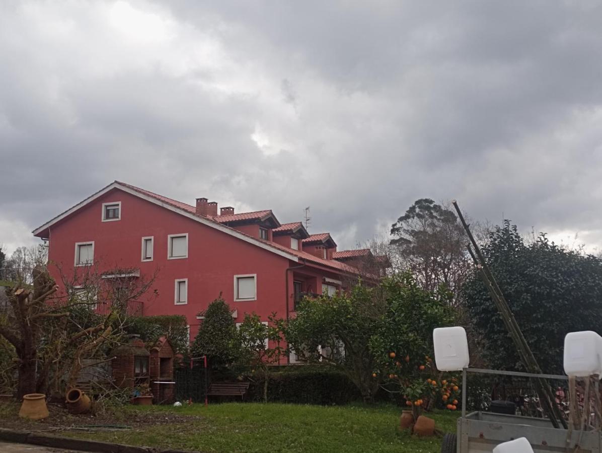 Duplex En Comillas Luaran gambar