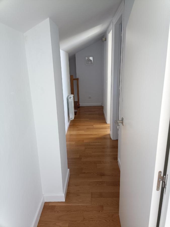 Duplex En Comillas Luaran gambar